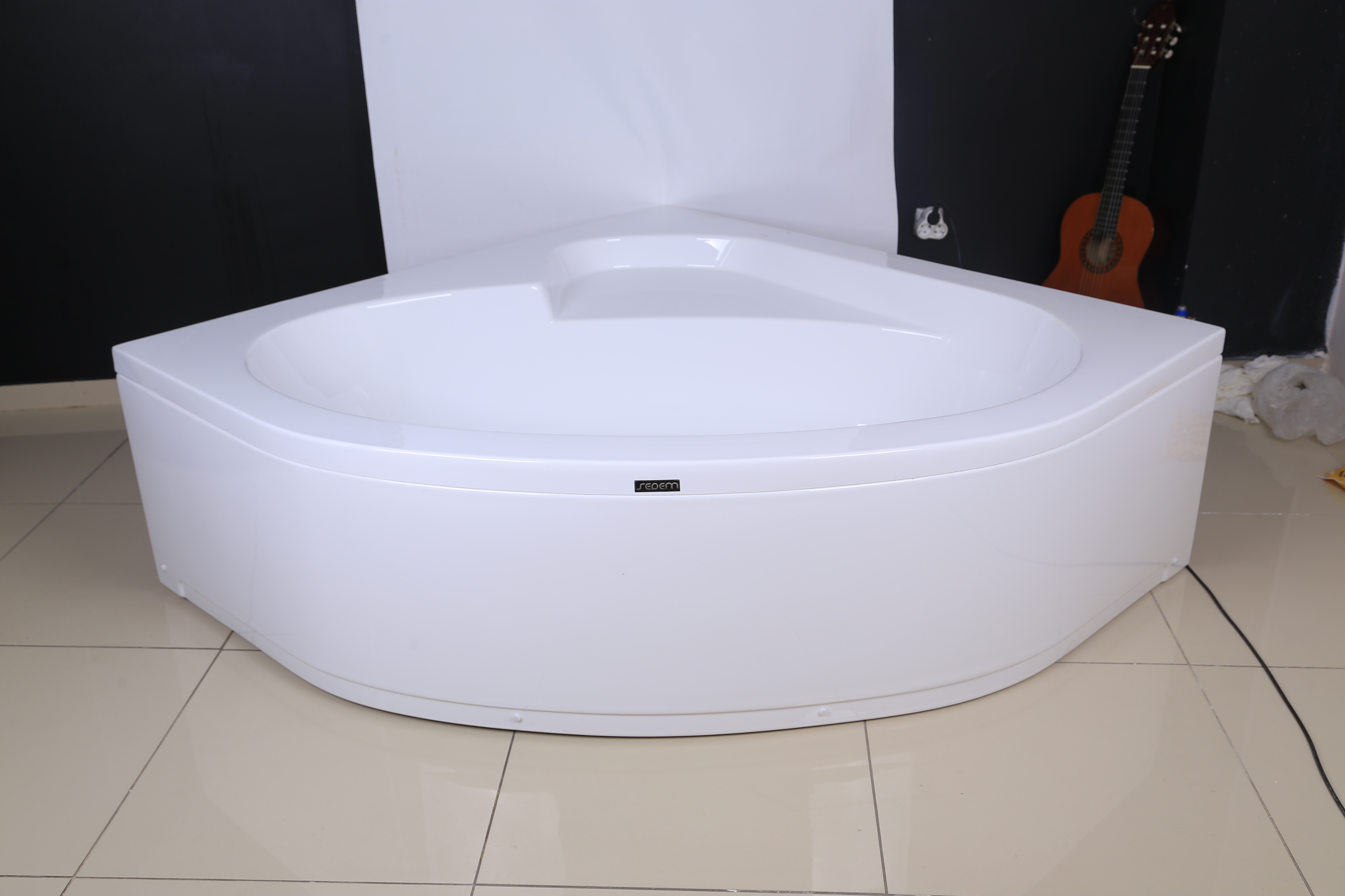 Oval Köşe Küvet